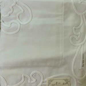 Embroidery NWT 100% Cotton pillow shams